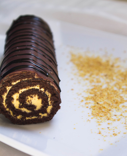 Picture of swiss roll chocolate oats